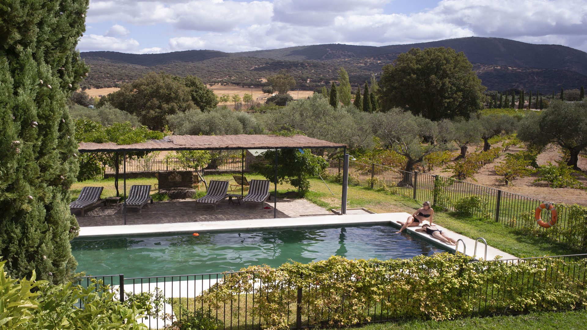 FOTO PISCINA TAMAÑO WEB